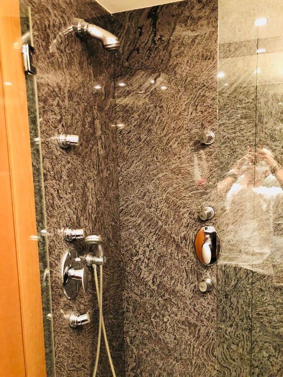 120 m2, 2 yatak odalı, 2 banyolu , Mamilla / King David bölgesinde Kudüs Dış mekan fotoğraf
