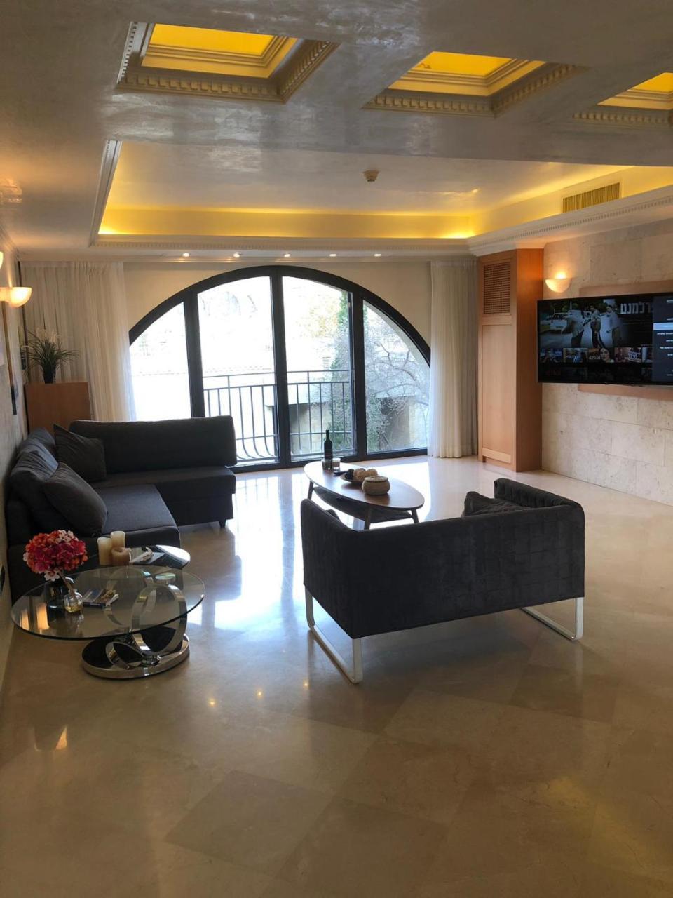 120 m2, 2 yatak odalı, 2 banyolu , Mamilla / King David bölgesinde Kudüs Dış mekan fotoğraf