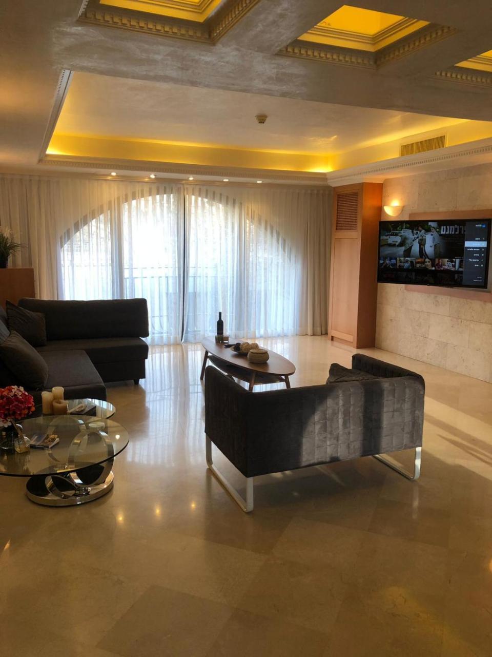 120 m2, 2 yatak odalı, 2 banyolu , Mamilla / King David bölgesinde Kudüs Dış mekan fotoğraf